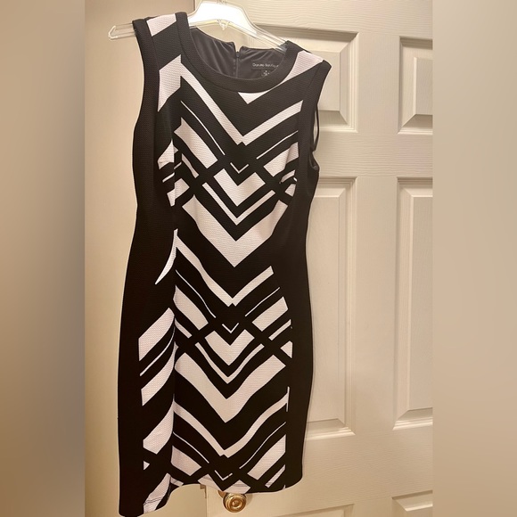 Women’s Summer Dresses - Picture 12 of 16